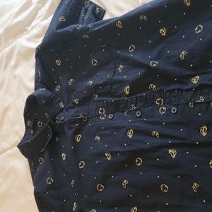 Boys gently used short sleeve button up shirt